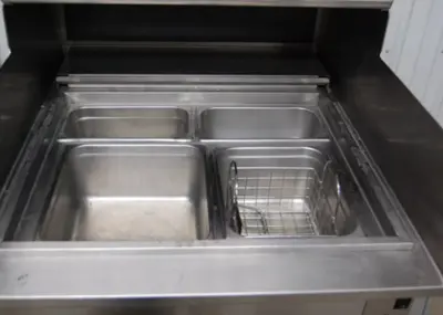 142-0015 H&K Refrigerated Chicken Breading Batter Station and Cooler