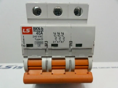 NEW Case of 4 LSis BKN-b D40A Miniature Circuit Breakers, 240VAC, Type D 3-Pole