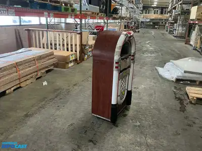 Crosley jukebox on wheels model#CR1704A-WM 21V