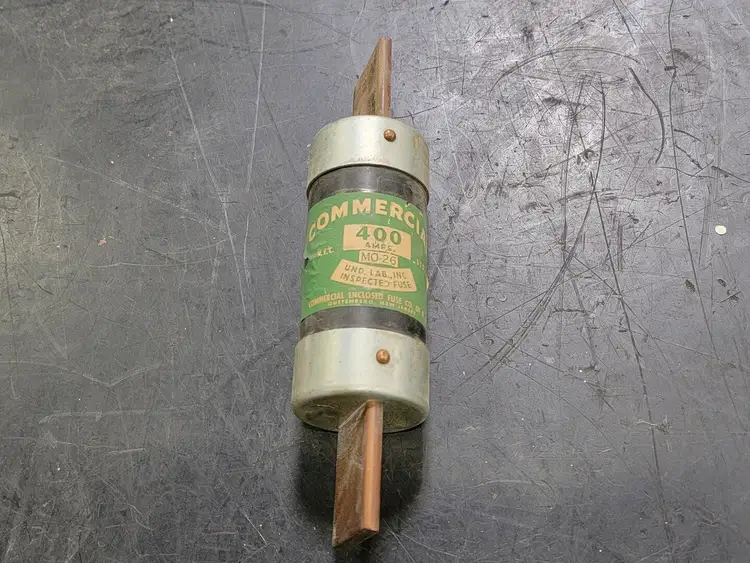 Used COMMERCIAL ENCLOSED FUSE MO-26 Misc Electrical & Power Parts British Columbia CA | Lenmark #294585