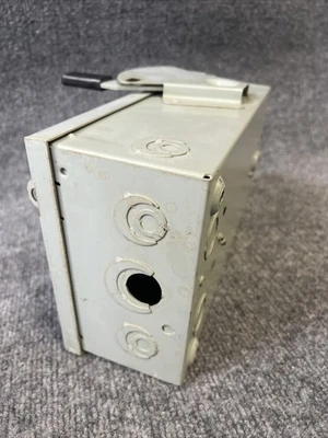 Used Eaton DG321NRB Misc Electrical & Power Parts California US | Davliegogo LLC #1710544