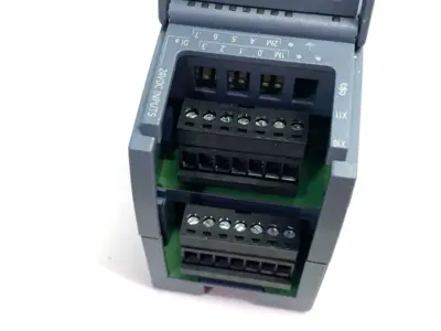 USED SIEMENS SIMATIC S7-1200 DIGITAL INPUT MODULE SM 1221, 16 DI