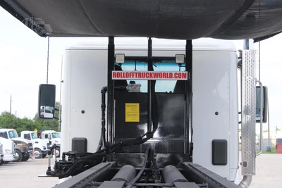 New | in-Stock 2027 PETERBILT 548 Rolloff Trucks Texas US | Roll Off Truck World #1492013