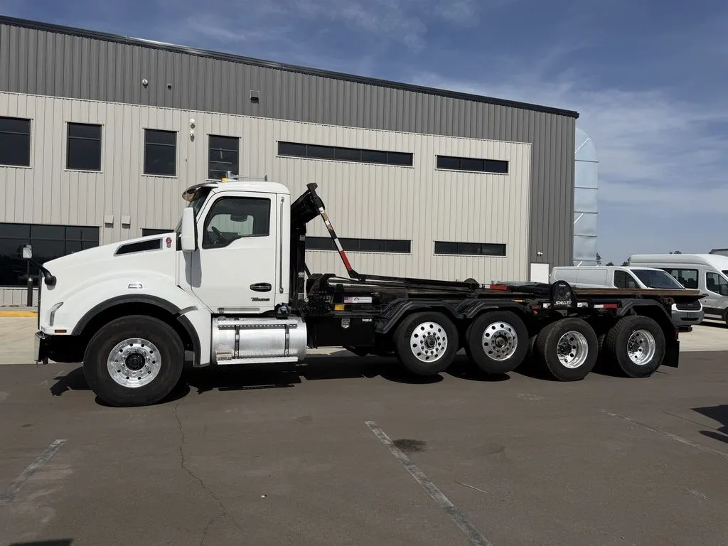 Used 2023 KENWORTH T880 ROLL OFF Rolloff Trucks Minnesota US | Carco Truck & Equipment #1514004
