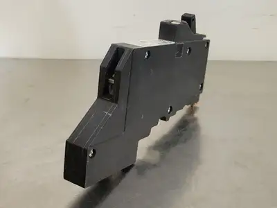 USED SQUARE D QOB120AS