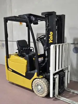 Used 2016 Yale ERP025VCE24TE078 3-Wheel Sit down Electric Counterbalance Forklifts New York US | United Lift #1446713