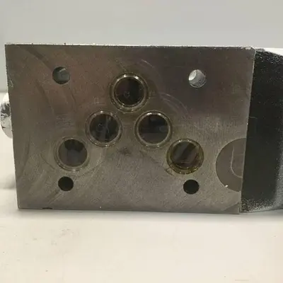USED VICKERS DG4V52AMP7LH740