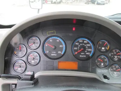 Used 2018 INTERNATIONAL 7600 Tractors & Trailers Manitoba CA | Conquest Truck & Auto Sales #1418270
