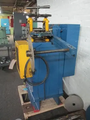 0676-200 Tieche Motorized Multi-Slitter with Additional Slitting Tools