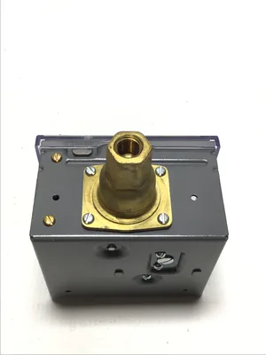 Honeywell L404F 1094 Pressure Control