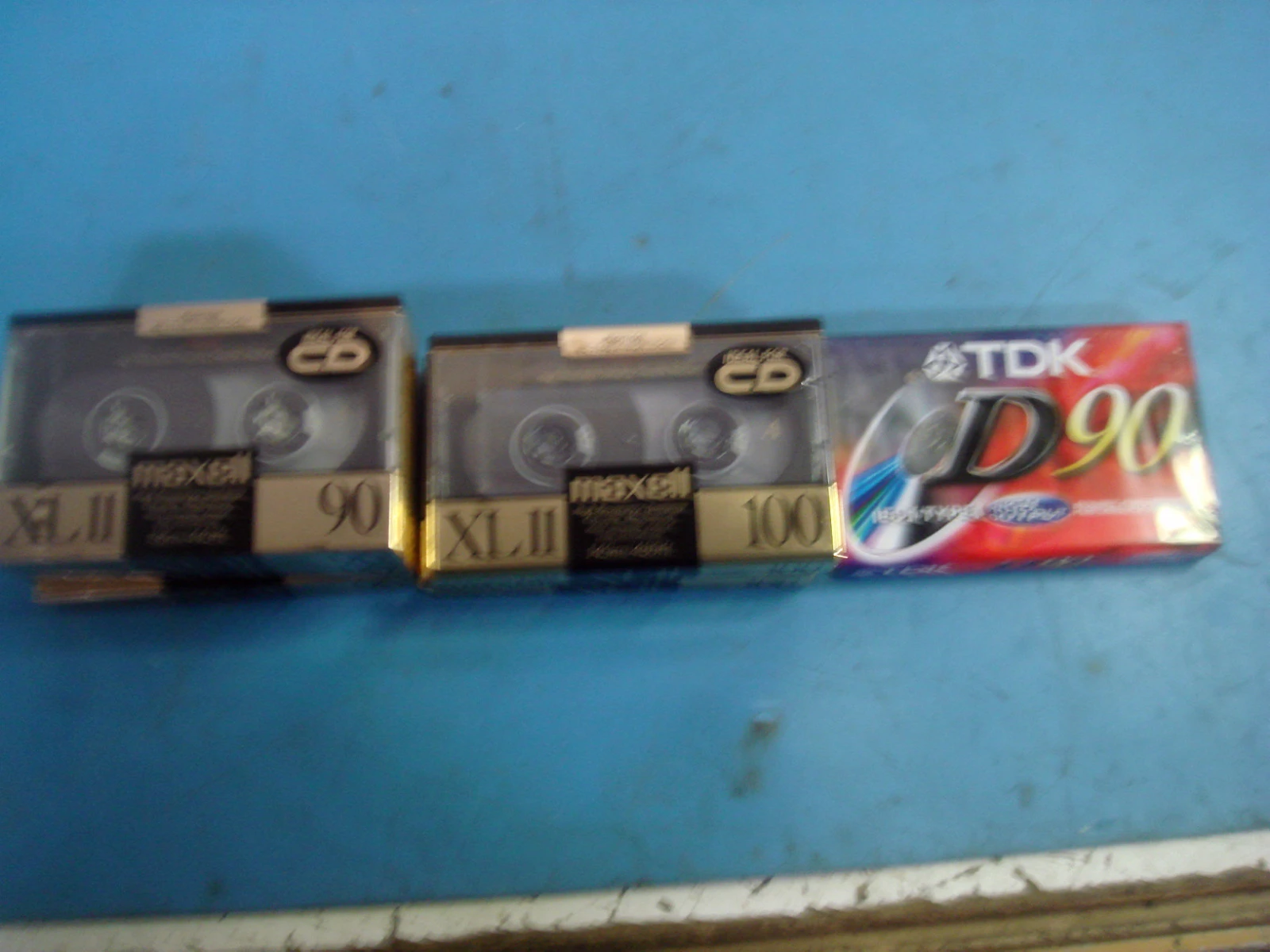 NEW XLII90; XLII100; D90; UR90 XLII90; XLII100; D90; UR90