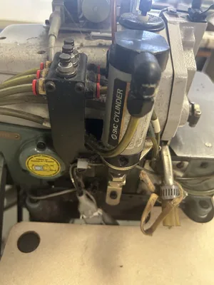 Wilcox & Gibbs 504-E52-130 Industrial Overlock Sewing Machine w/ BL Controller