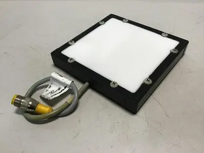 USED SPECTRUM ILLUMINATION BL44-660