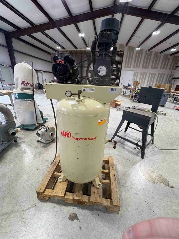 Used INGERSOLL RAND TS5 Tank Mounted Air Compressors Texas US | MachineryMax #1266380