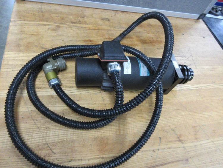 Used 1997 USED HAAS PARTS AND TOOLING 32-1700 Z AXIS BRUSHED SERVO MOTOR Servo Motors Minnesota US | Machinesused.com #1126305