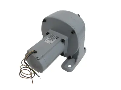 NEW NISSEI GLM-32-1200-T40W GEAR MOTOR 1200:1 GLM321200T40W
