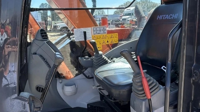 USED 2019 Hitachi ZX75US-5B