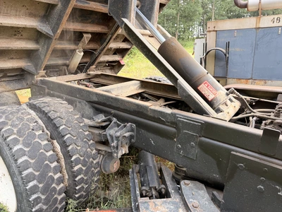 Used 2000 INTERNATIONAL 2554 4X2 Dump trucks Michigan US | Miedema Asset Management Group #1325421
