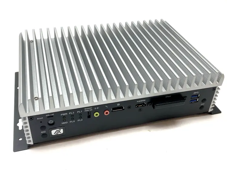 Used AXIOMTEK EBOX670-891-FL-DC Misc Industrial Equipment | Maverick Industrial Sales #1104569