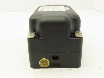 Fairchild Z14461-9 Electro Pneumatic Pressure Transducer 1-9VDC 3-15PSIG