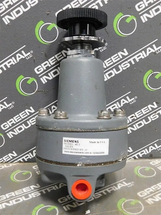 Used SIEMENS 40-2 Air Pressure Regulators Wisconsin US | Green Industrial #683595
