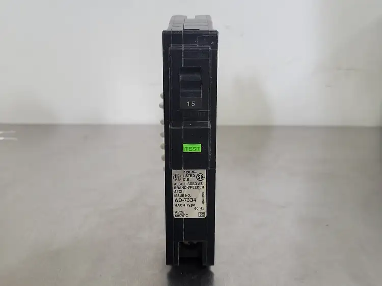 Used SQUARE D HOM115AFI Switchgears British Columbia CA | Lenmark #241506
