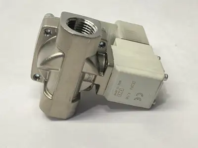 USED SMC 2-WAY MEDIA VALVE