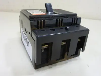 USED HITACHI S-30S-3P-15A