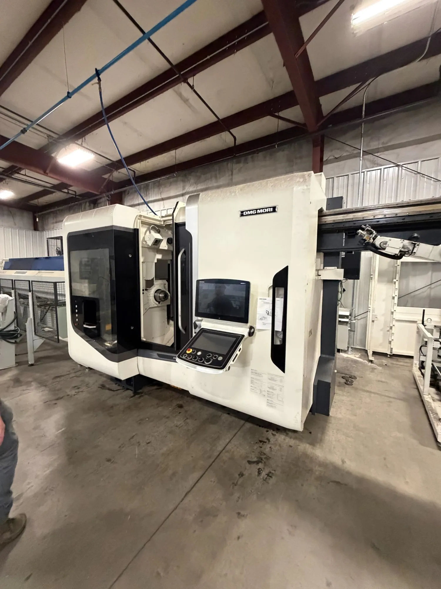 2019 DMG MORI NTX 1000, Gantry Loader, Iemca Bar Feeder, <400hrs