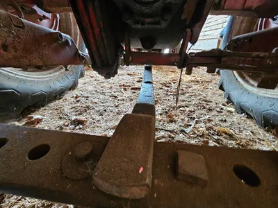 FARMALL 560 Tractor | Iron Listing (20)