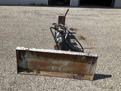 Used WALLENSTEIN WX470- WOOD SPLITTER QUICK ATTACH Skid Steer Log Splitters Michigan US | Miedema Asset Management Group #1411103