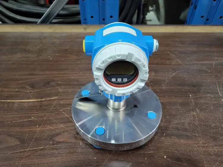 Used ENDRESS+HAUSER FMB70-UBC1FA2AGCAA Parts (Hydraulics and Pneumatics) British Columbia CA | Lenmark #259193