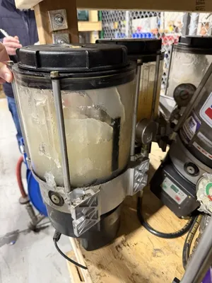 LINCOLN P653S Pumps | Envoy Equipment LLC (4)