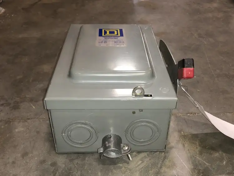 Used SQUARE D NO. HU361 Switchgears British Columbia CA | Lenmark #244250