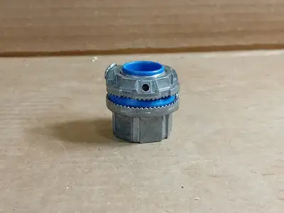 NEW THOMAS & BETTS H075GR-C