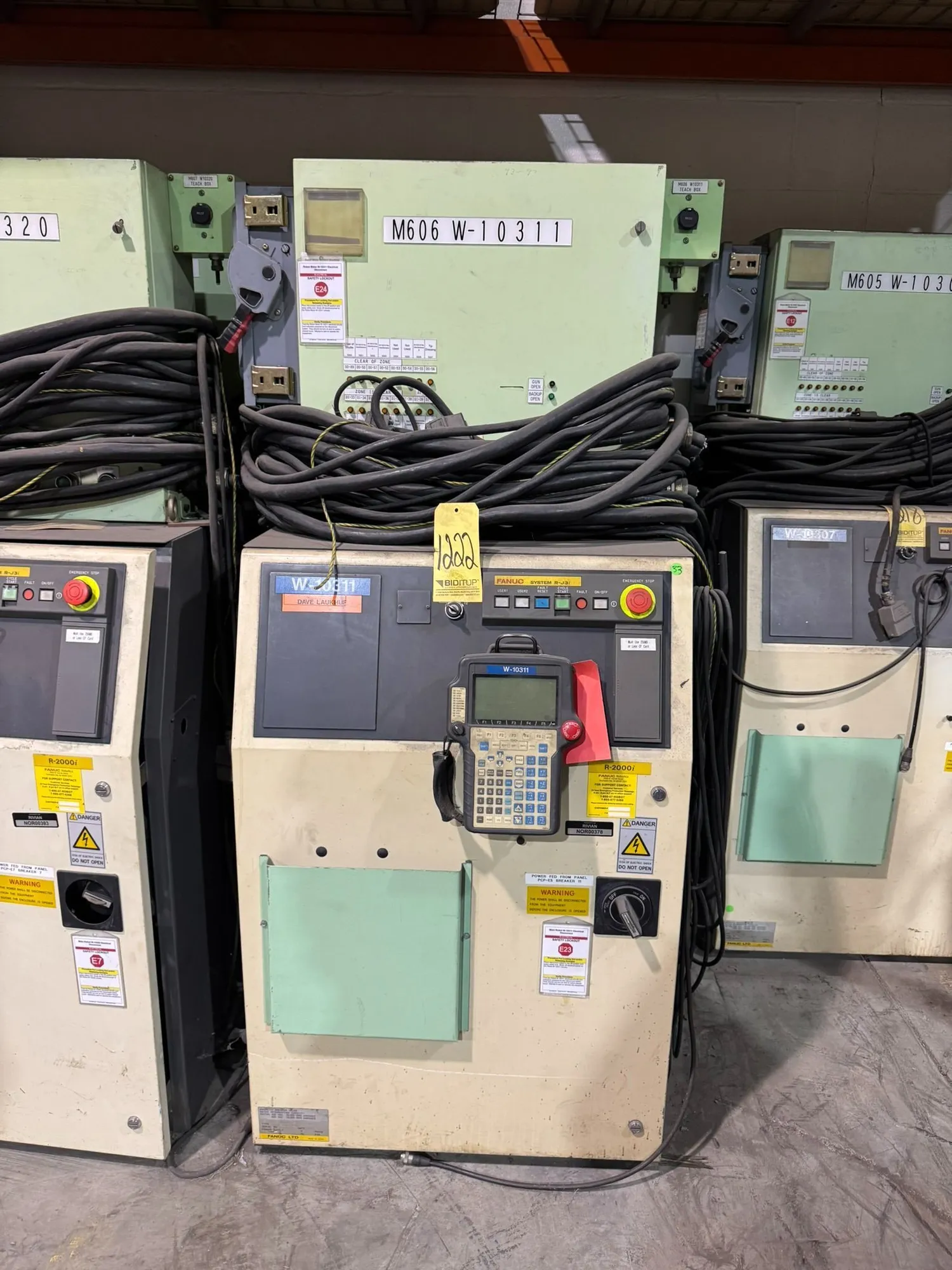 USED FANUC RJ3i Controller