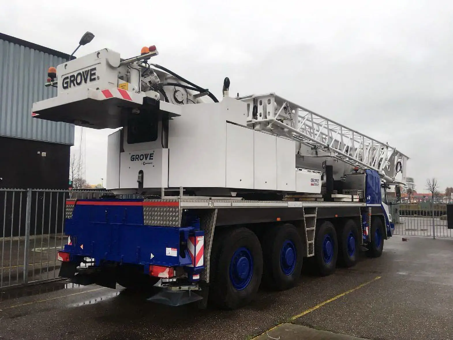 Used 2011 GROVE GMK5130-2 Rough Terrain Cranes Texas US | Uriquip #1421111