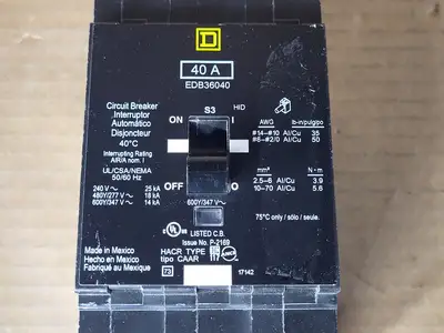 NEW SQUARE D EDB36040