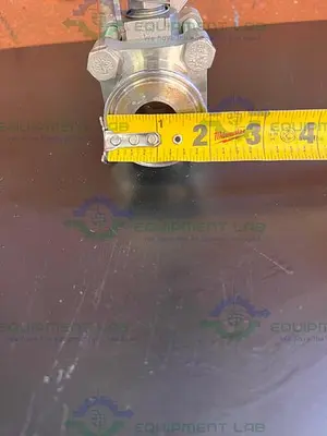 USED SWAGELOK SS-65TSC16 STAINLESS STEEL BALL VALVE W/ 1" SANITARY FITTING