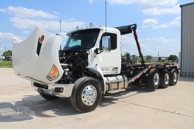 New | in-Stock 2027 PETERBILT 548 Rolloff Trucks Texas US | Roll Off Truck World #1492013