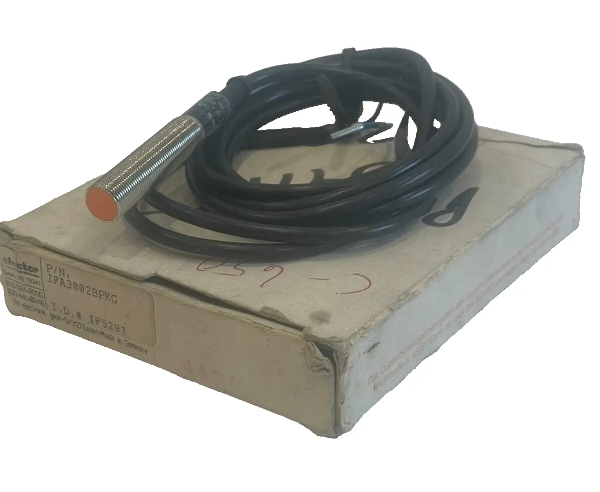 NEW EFECTOR IFA3002-BPKG-IF5297 INDUCTIVE SENSOR IFA3002BPKGIF5297
