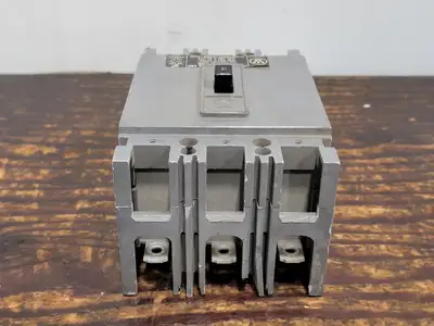 Used WESTINGHOUSE HFB3015 Switchgears British Columbia CA | Lenmark #242344