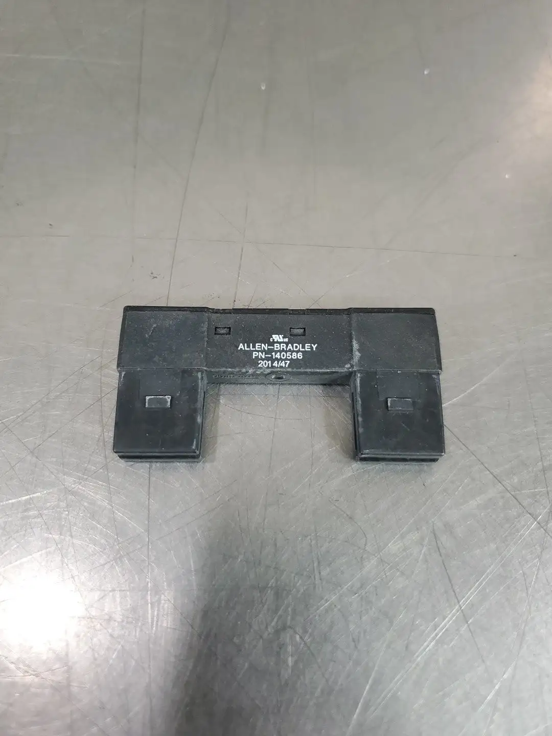 USED Allen-Bradley PN-140586 Kinetix Servo Busbar Connector