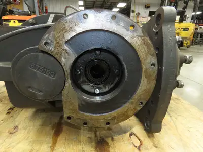 Yale ERC080HDN36SE092EE Forklift Dual-Wheel Front Drive Axle 6 Lug Assembly