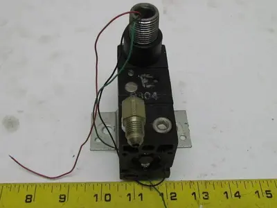 TA6000-001 Electro-Pneumatic Pressure Transducer 0-10 VDC 3-15 PSI Output 1/4NPT