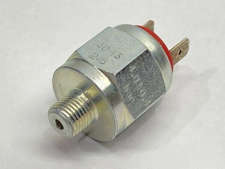 Used WABCO _UNKNOWN_ Pressure Switches | Maverick Industrial Sales #1109154