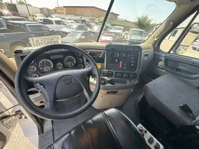 Used 2018 FREIGHTLINER CASCADIA CA125DC Dump trucks Texas US | MCO Truck & Equipment #1513779