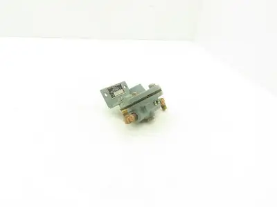 Moore Products 62V 7135S6AJ 1/4" Pneumatic Constant Differential Relay