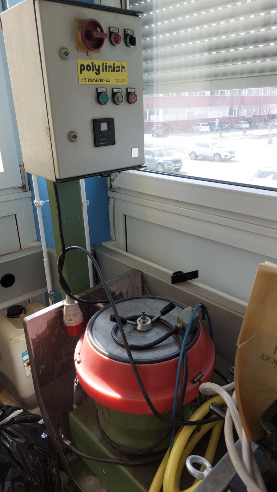 POLYSERVICE Rotary Vibrator for Precision Deburring and Burnishing, very little used, like new