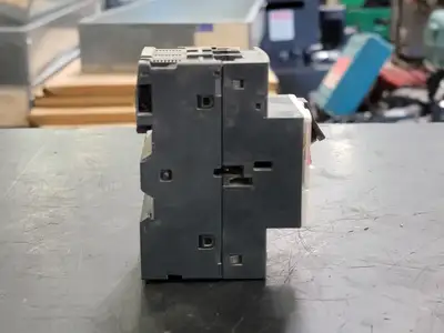 Used TELEMECANIQUE GV2ME07 Switchgears British Columbia CA | Lenmark #241845